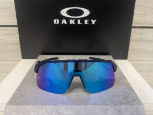 Oakley sutro lite s