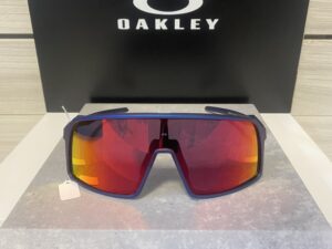 Oakley sutro